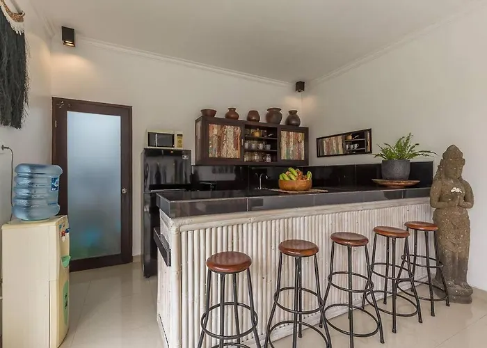 & Charming 3bedr With Private Pool